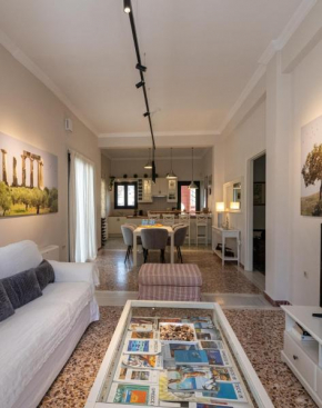 Angelinas Quarters - Kalamata Mediterranean Villas